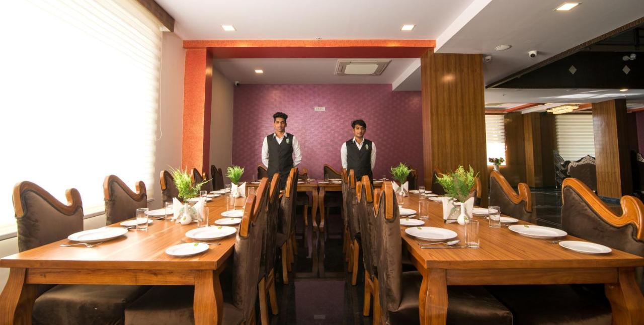 Npg Hotel Yelahanka エクステリア 写真